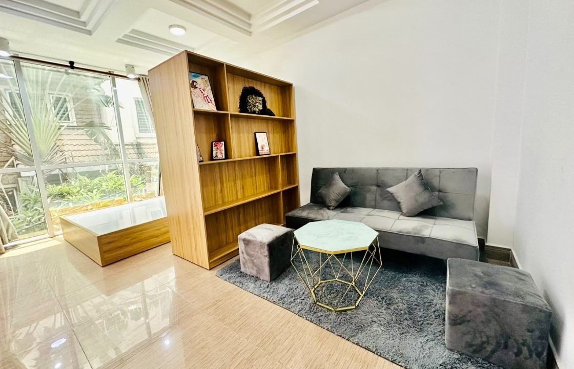 Cho thuê nhà đường Trần Quốc Hoàn Tân bình (1)