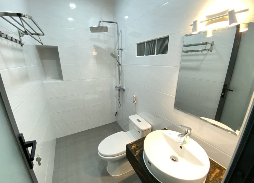 Thuê nhà đường Thành Mỹ (4)