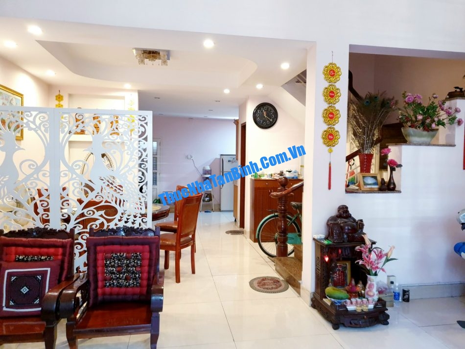 Thuê nhà mặt tiền đường Bàu Cát (6)