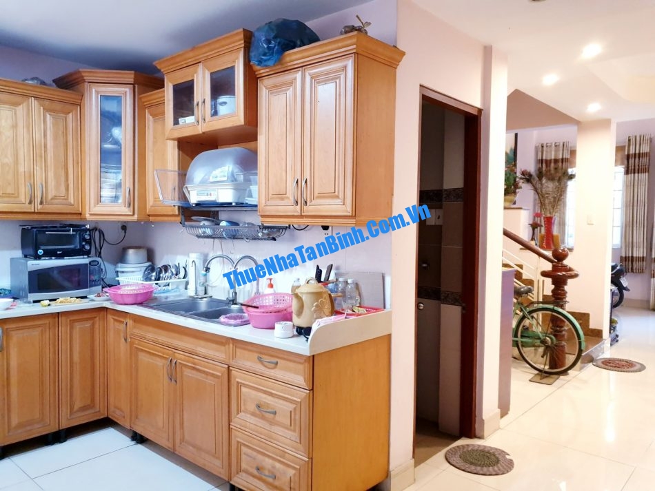 Thuê nhà mặt tiền đường Bàu Cát (8)