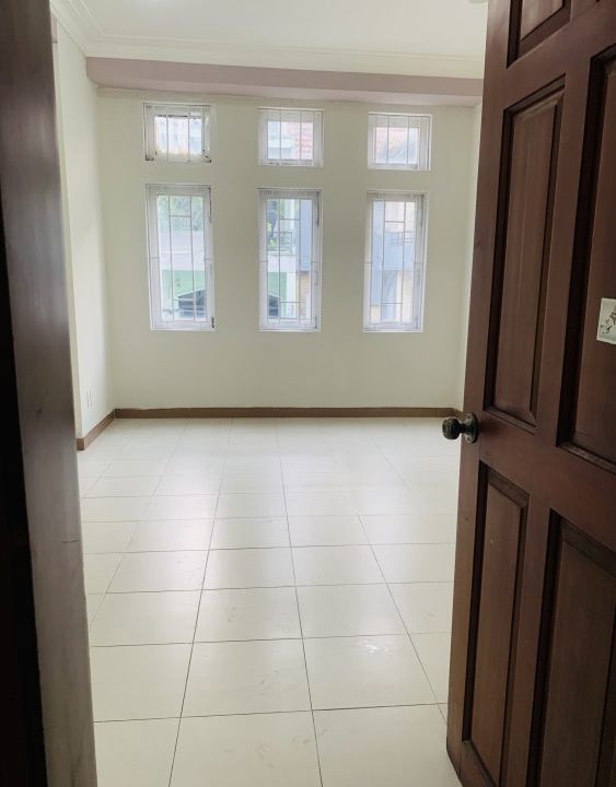 Thuê Nhà Nguyên Căn Đường Nguyễn Minh Hoàng (15)