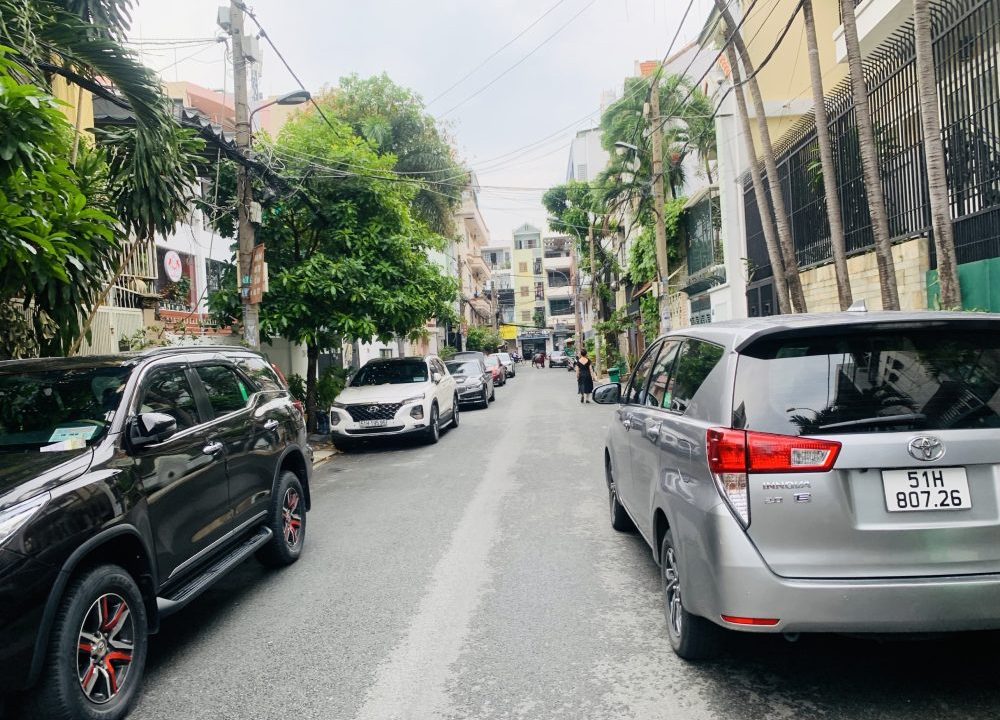 Thuê Nhà Nguyên Căn Đường Nguyễn Minh Hoàng (8)