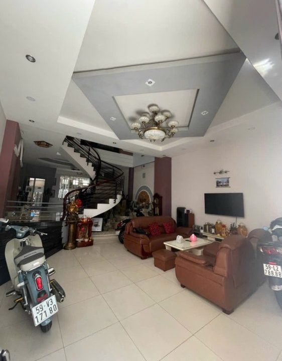 Thuê Nhà nguyên căn đường Út Tịch (5)