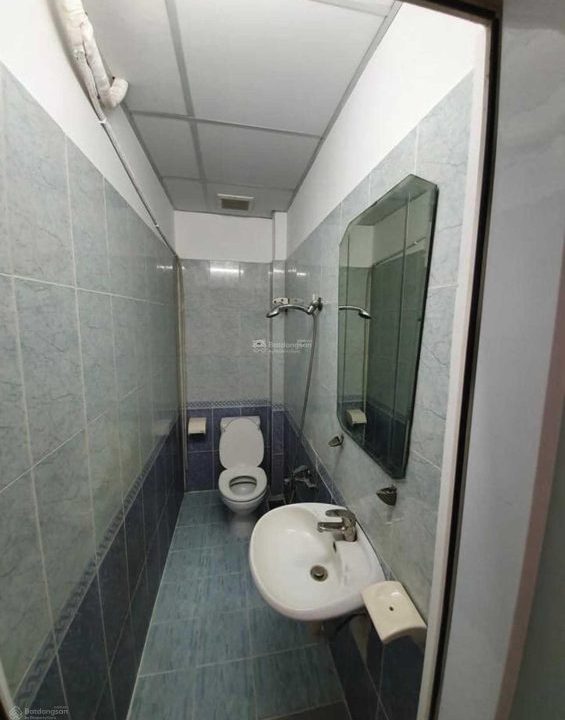 Thuê nhà Yên Thế Khu Sân Bay (4)