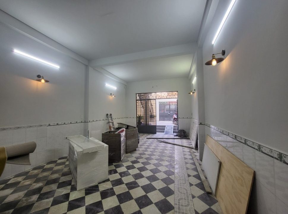 Thuê nhà 158 Phạm Văn Bạch (13)