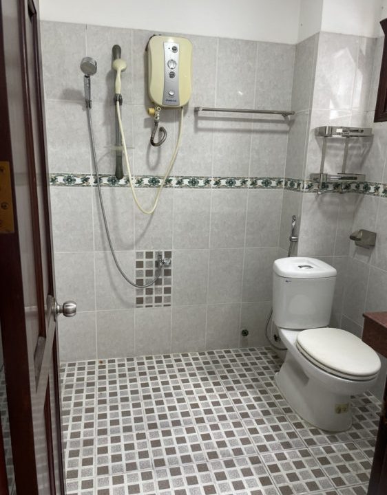 z5209792017750_2b354724fc5211a9de8678532b401ebd