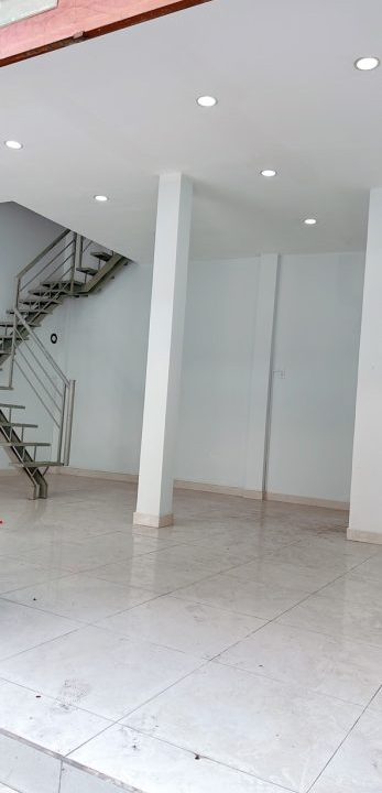 z5298738893708_5fb5b7c2fb415df25da24a1b7444a860